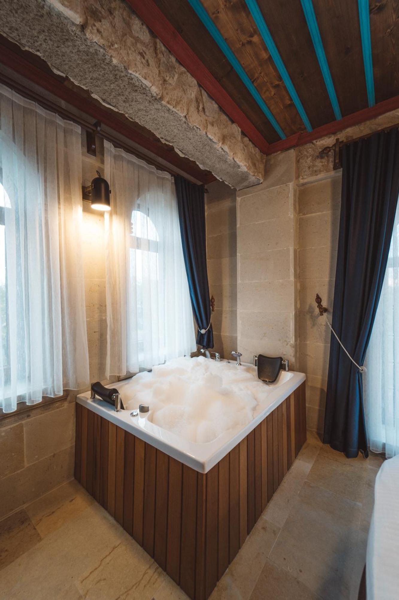 Leda Stone House Hotel เนฟซิเฮียร์ ภายนอก รูปภาพ