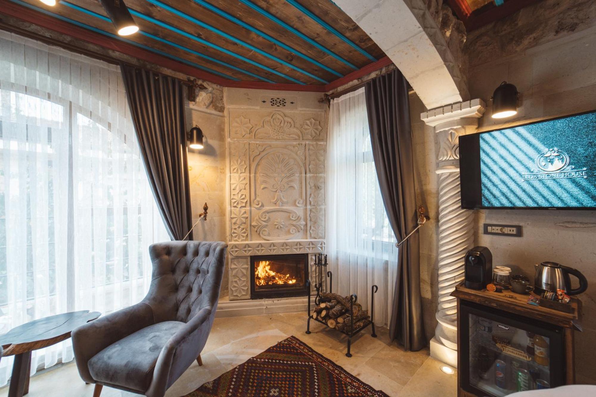 Leda Stone House Hotel เนฟซิเฮียร์ ภายนอก รูปภาพ